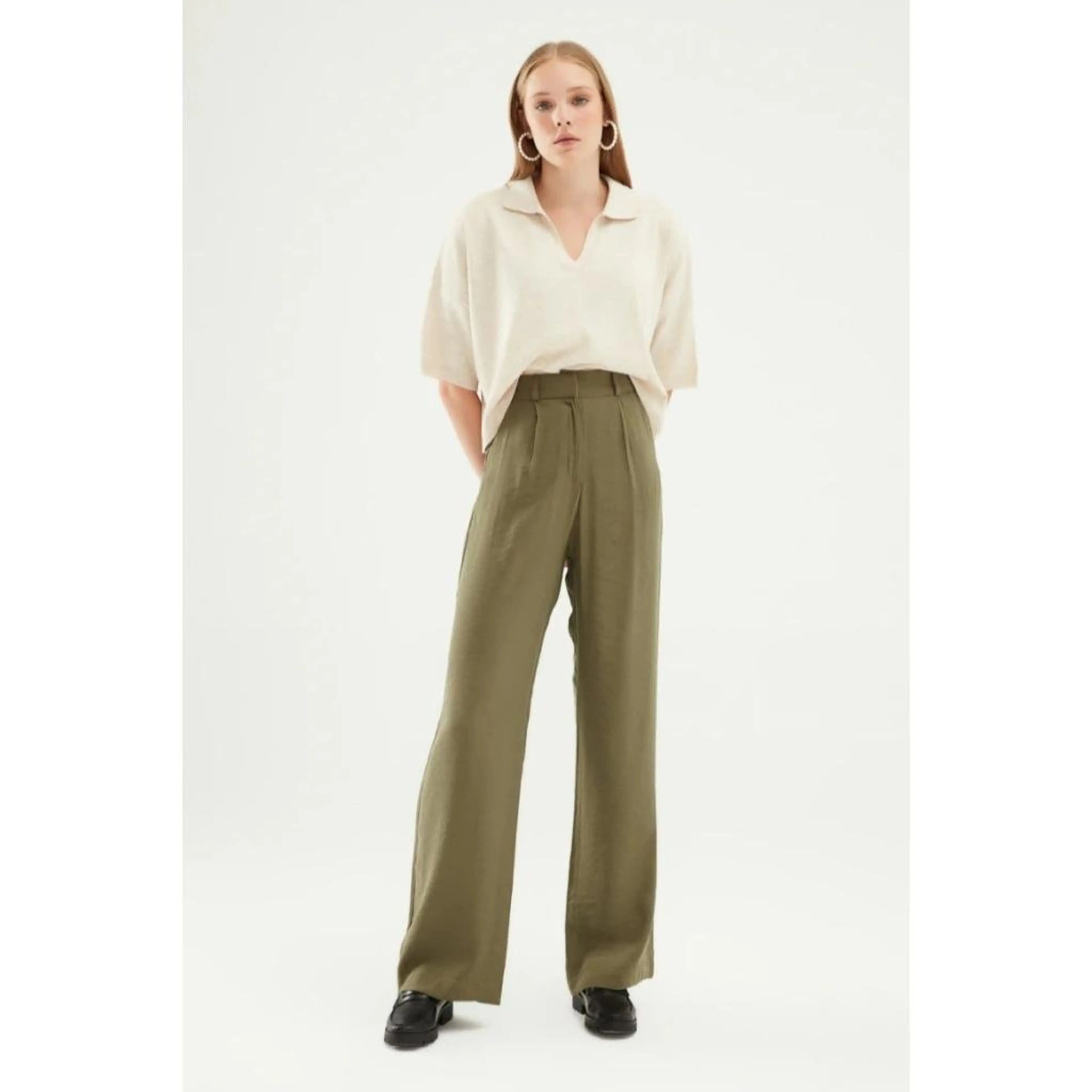 High-Waist Wide-Leg Pants – Khaki