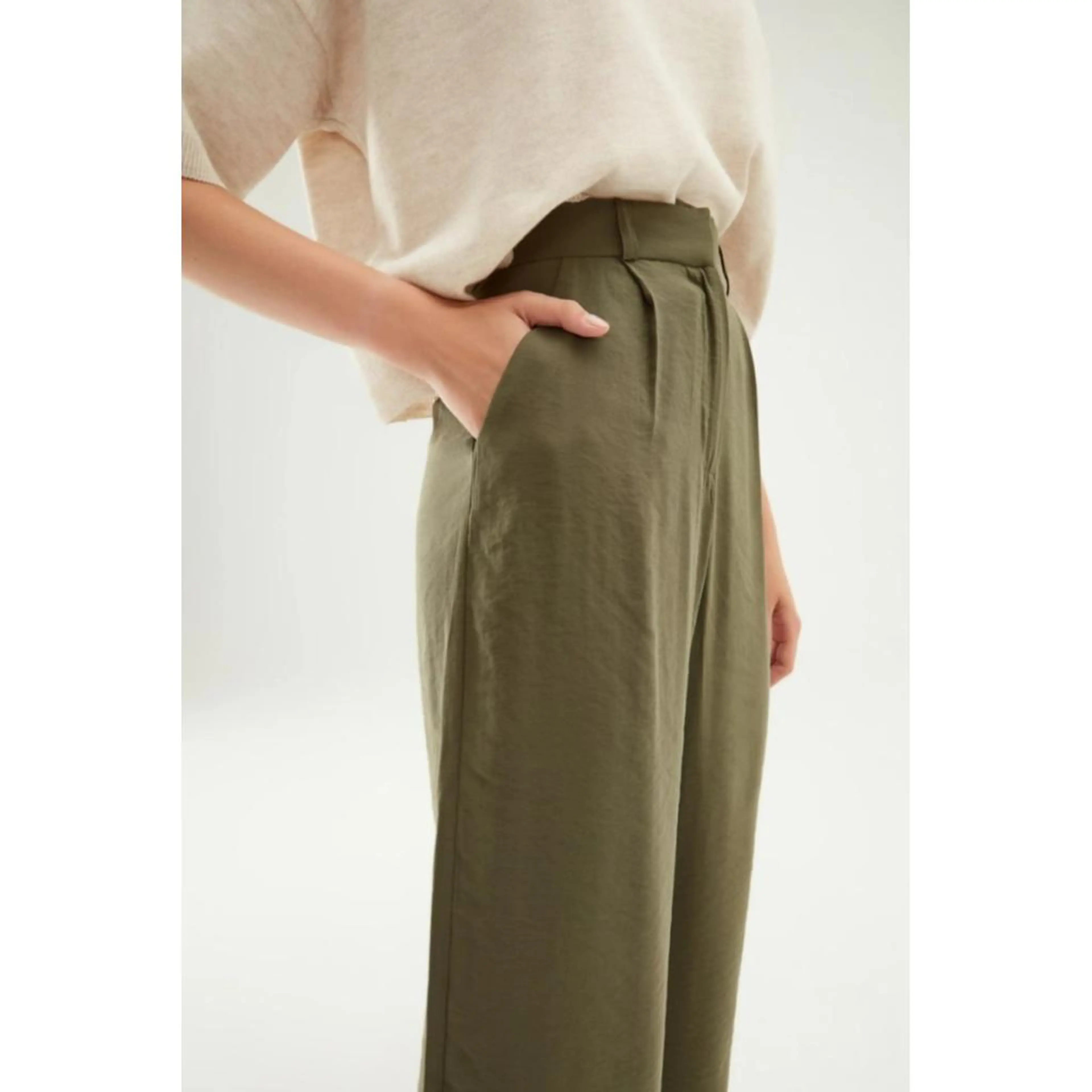 High-Waist Wide-Leg Pants – Khaki